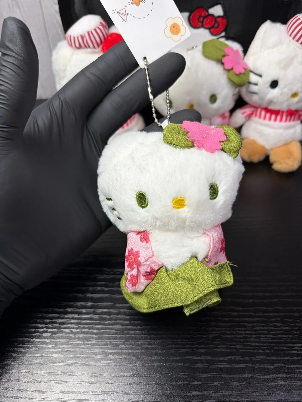 Hello Kitty Mesh Bag Filled With 4 Hello Kitty Plush Keychains 1 Bag 4 Keychains